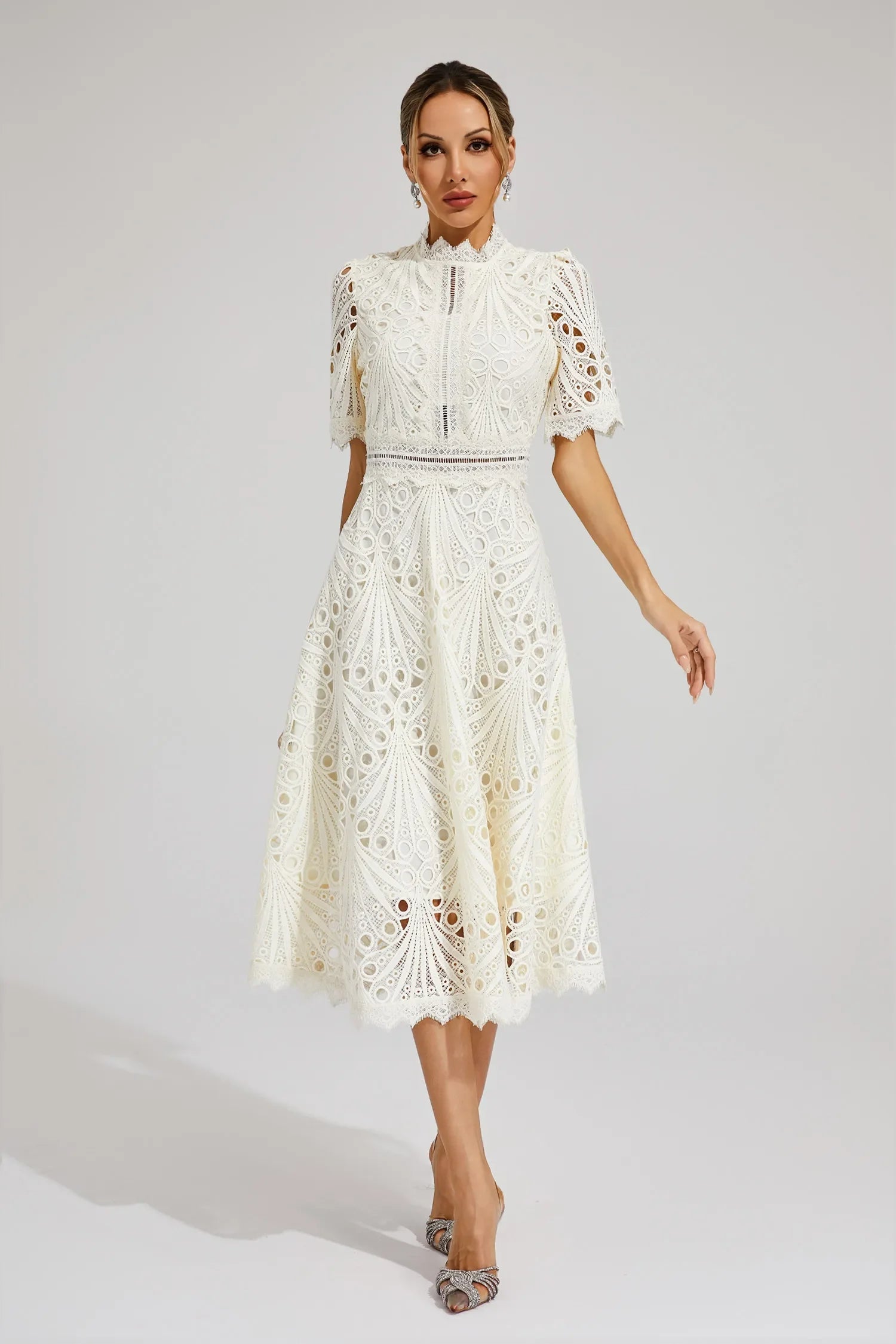Lace Midi Dress – Elegant Scoop Neckline for Weddings and Special Events